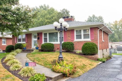 7707 Crestline Rd, Louisville, KY 40214-4622