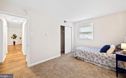 21 Williams Ave, West Deptford NJ  08096-5596 exterior