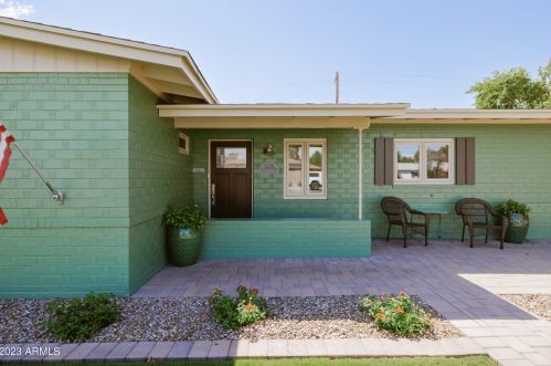 1709 Devonshire Ave, Phoenix, AZ 85015-5218