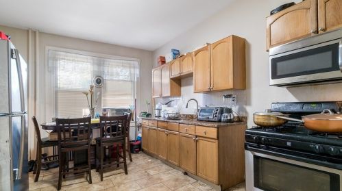 120 Shurtleff St, Chelsea MA 02150-3214 exterior