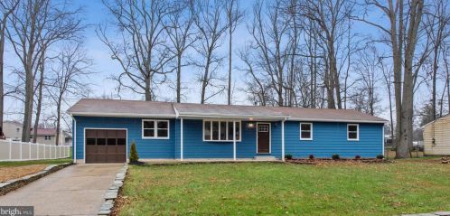 1050 Bennett Dr, West Deptford, NJ 08096-6030