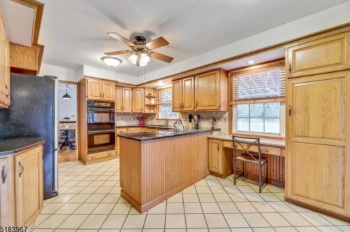 4 Pheasant Ln, Milford NJ  08848-1554 exterior