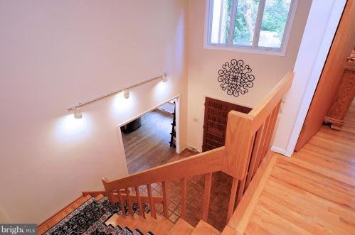 35 Woodlane Rd, Trenton NJ  08648-5543 exterior