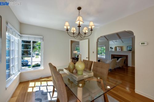 924 Brg Rd, San Leandro CA 94577-3805 exterior