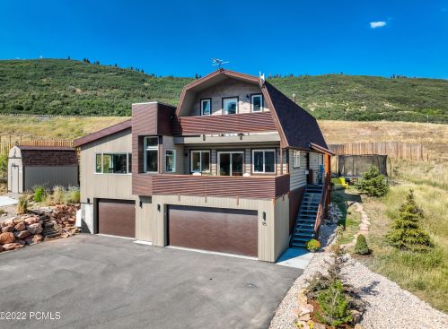 95 Aspen Dr, Park City UT 84098-5186 exterior