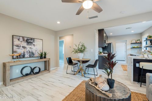 2340 12 St, Phoenix AZ 85086-9300 exterior