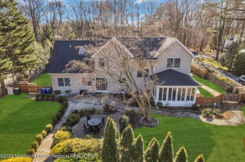 130 Rumson Pl, Little Silver NJ  07739-1044 exterior