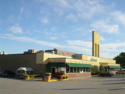 641 Washington St, Newton, MA 02458-1261