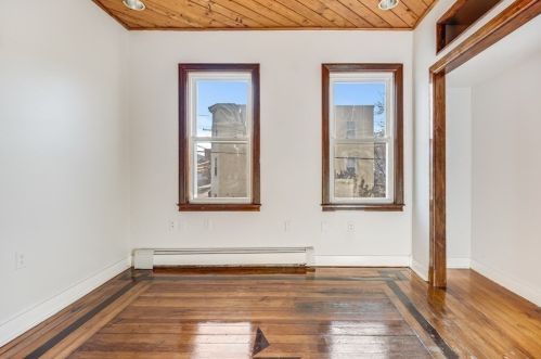 222 Clark Ave, Chelsea MA 02150-2514 exterior