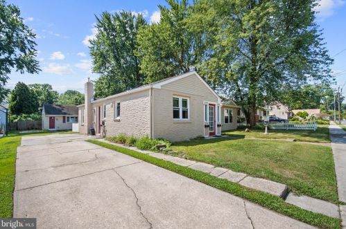 1430 Puritan Ave, West Deptford NJ  08096-1034 exterior