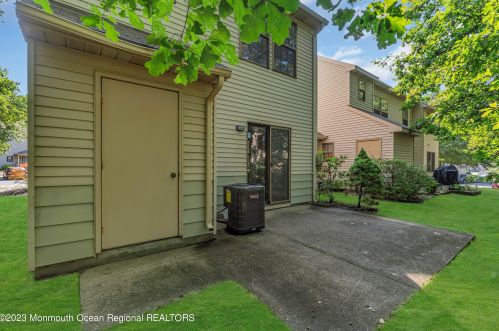 805 Bluebell Dr, Jackson Twp NJ 08527-4116 exterior