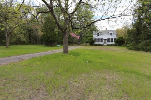 504 Holyoke Rd, Montgomery, MA 01085-1724