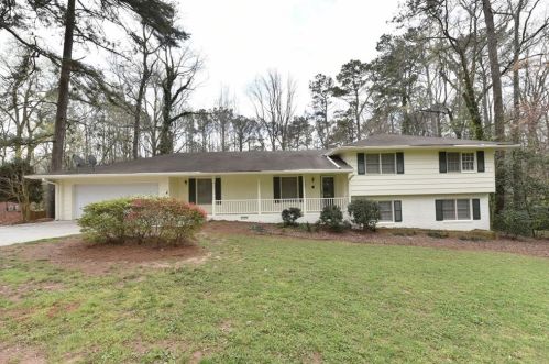 4384 Huntington Cir, Atlanta GA  30338-6643 exterior