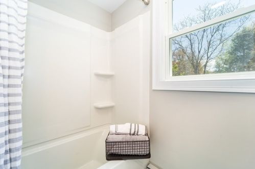 4 Birch Ave, Taunton MA  02718-1403 exterior