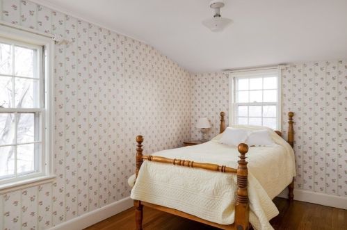 7 Monadnock Rd, Arlington MA 02476-8026 exterior