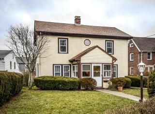 366 Langley Rd, Newton MA  02459-2353 exterior