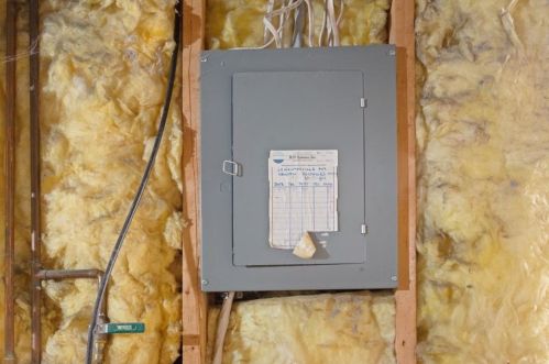 24 Newtonville Ave, Newton MA 02458-1828 exterior