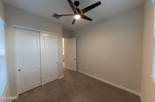 3033 37th Way, Phoenix AZ  85018-2219 exterior