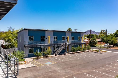 2950 29th Pl, Phoenix AZ  85016-8006 exterior