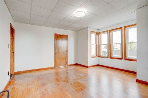 282 Sprague St, Fall River MA 02724-2719 exterior