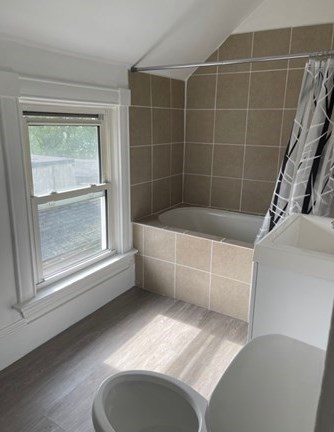 325 Coffin Ave, New Bedford MA 02746-1709 exterior