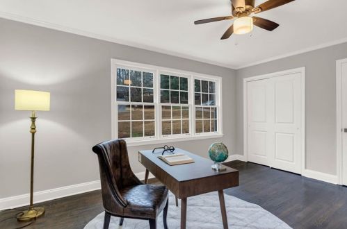 2022 Deren Way, Atlanta GA  30345-3710 exterior