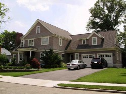 195 Old Farm Rd, Newton, MA 02459-3437