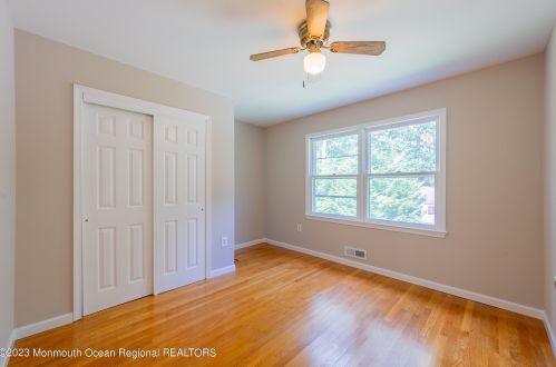 20 Bittersweet Dr, Jackson Twp NJ 08527-4922 exterior