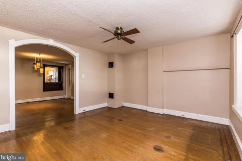 161 Cotton St, Philadelphia PA  19127-1419 exterior