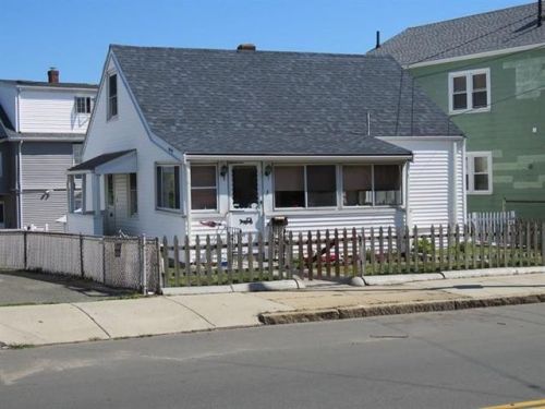 243 Elm St, Everett MA  02149-3907 exterior