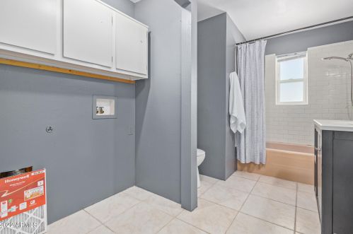 18739 30th St, Phoenix AZ  85050-3409 exterior