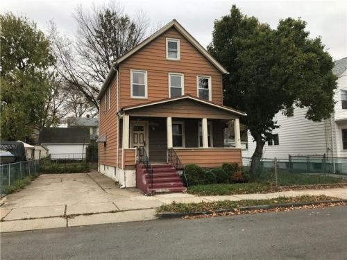 51 Grant Ave, Carteret, NJ 07008-3105