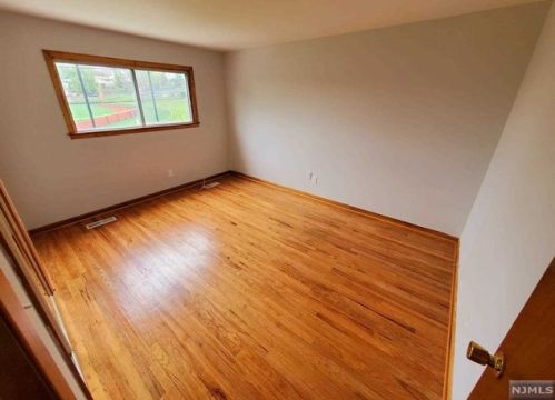 20 Midland Ave, Kearny NJ 07032-2783 exterior