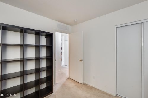 3127 Alta Vista Rd, Phoenix AZ 85041-5211 exterior