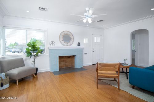 1242 Edgemont Ave, Phoenix AZ 85035-1735 exterior