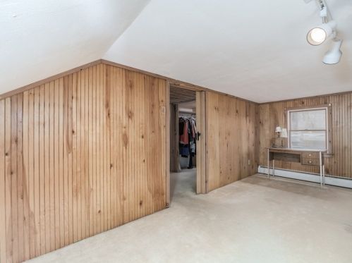 12 Candlewood St, Worcester MA 01602-2804 exterior