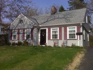 1529 Laclede Rd, Cleveland OH  44121-3011 exterior