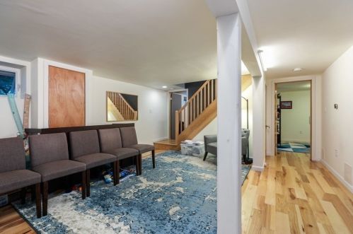 51 Gln Ave, Newton MA 02459-2048 exterior