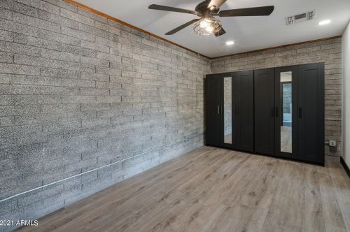 1413 Edgemont Ave, Phoenix AZ 85035-1809 exterior