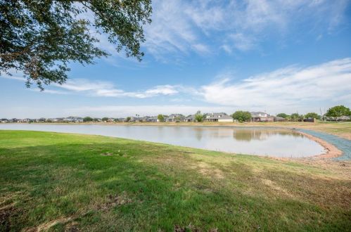 9006 Bonbrook Bnd Ln, Richmond TX 77469-4730 exterior