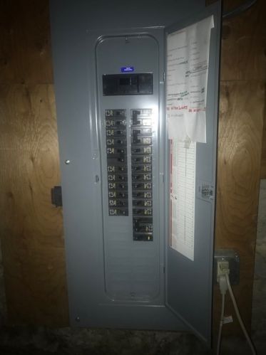 183 Pleasant St, Leicester MA 01524-1421 exterior