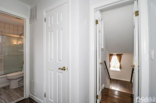 25 Fillmore Ave, Carteret NJ  07008-2238 exterior