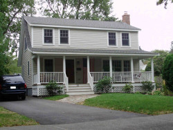 10 Farmington Rd, Newton, MA 02465-1107