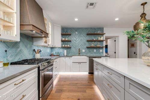 3822 32nd Pl, Phoenix AZ  85018-5001 exterior