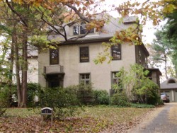 98 Kirkstall Rd, Newton, MA 02460-2243