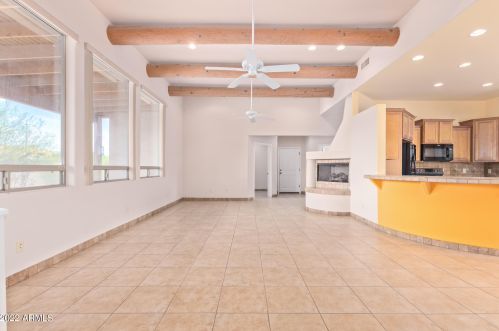 44811 12 St, Phoenix AZ 85086-8480 exterior