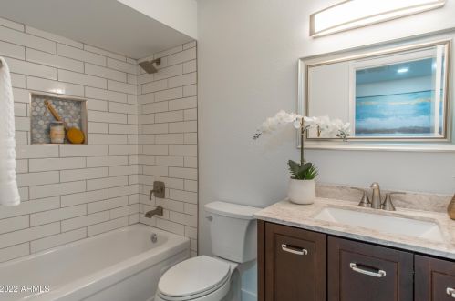 3808 Acoma Dr, Phoenix AZ 85032-4759 exterior