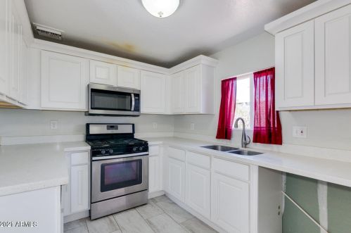 2545 Atlanta Ave, Phoenix AZ 85040-2710 exterior