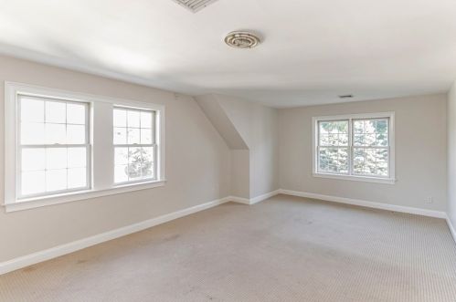 40 Howland St, Needham MA 02492-2901 exterior