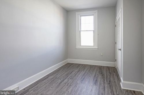 1815 20 St, Philadelphia PA 19145-2048 exterior